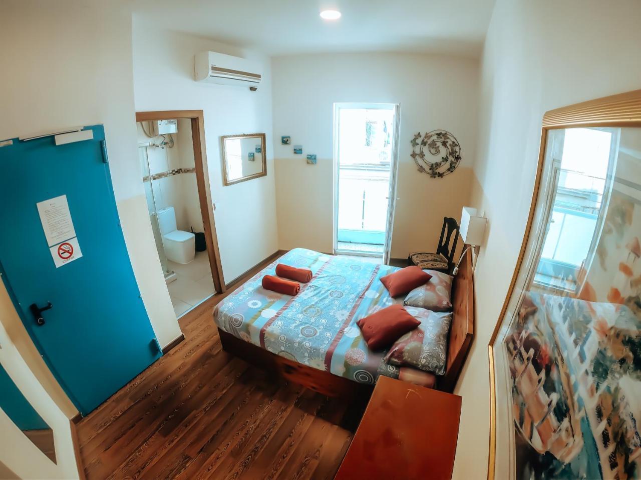Marco Polo Party Hostel